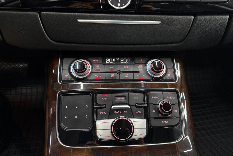 Ponuka vozidiel / Audi A8 3.0 TDI V6 DPF clean diesel quattro tiptronic - video Ponuka vozidiel / Audi A8 3.0 TDI V6 DPF clean diesel quattro tiptronic - video