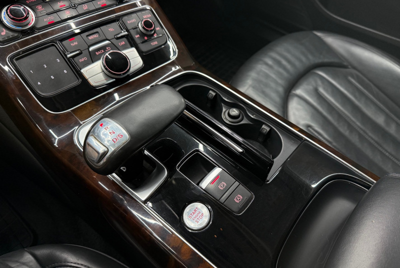 Ponuka vozidiel / Audi A8 3.0 TDI V6 DPF clean diesel quattro tiptronic - video Ponuka vozidiel / Audi A8 3.0 TDI V6 DPF clean diesel quattro tiptronic - video