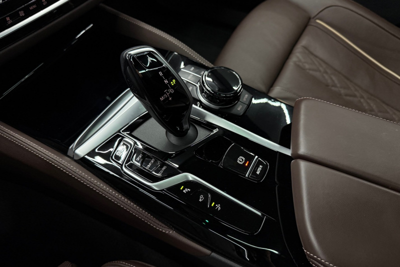 Ponuka vozidiel / BMW Rad 6 GT 640d mHEV xDrive Gran Turismo A/T - video Ponuka vozidiel / BMW Rad 6 GT 640d mHEV xDrive Gran Turismo A/T - video