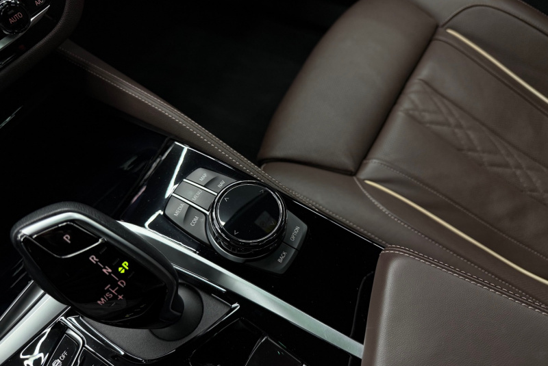 Ponuka vozidiel / BMW Rad 6 GT 640d mHEV xDrive Gran Turismo A/T - video Ponuka vozidiel / BMW Rad 6 GT 640d mHEV xDrive Gran Turismo A/T - video
