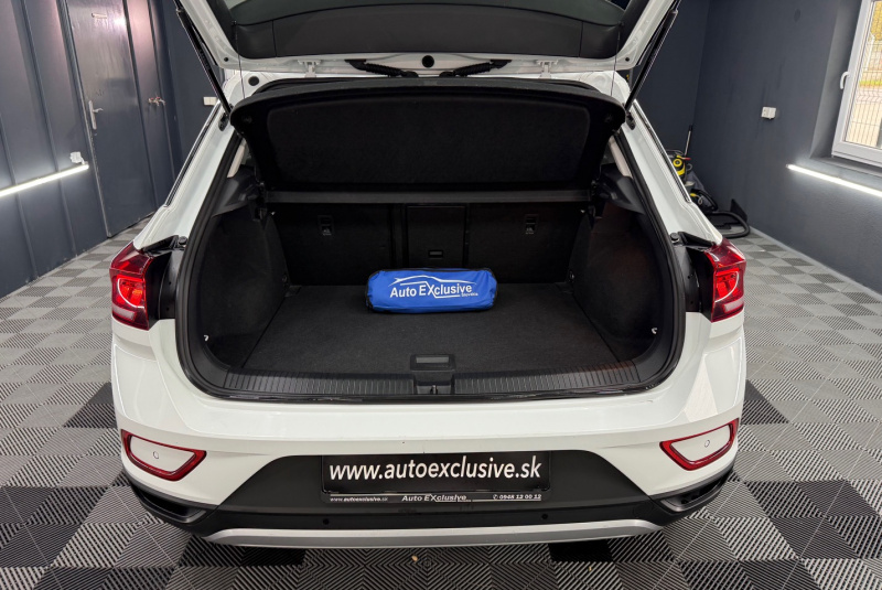 Ponuka vozidiel / Volkswagen T-Roc 1.5 TSI Style DSG - video Ponuka vozidiel / Volkswagen T-Roc 1.5 TSI Style DSG - video