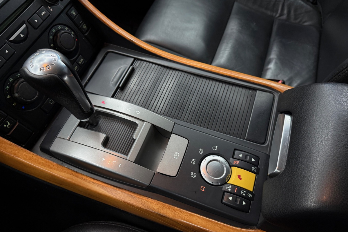 Ponuka vozidiel / Land Rover Range Rover Sport 2.7 TDV6 SE - video Ponuka vozidiel / Land Rover Range Rover Sport 2.7 TDV6 SE - video