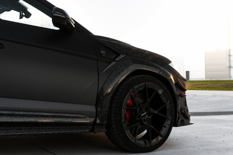 Ponuka vozidiel / Lamborghini Urus 4.0 V8 Mansory 700koní - video Ponuka vozidiel / Lamborghini Urus 4.0 V8 Mansory 700koní - video