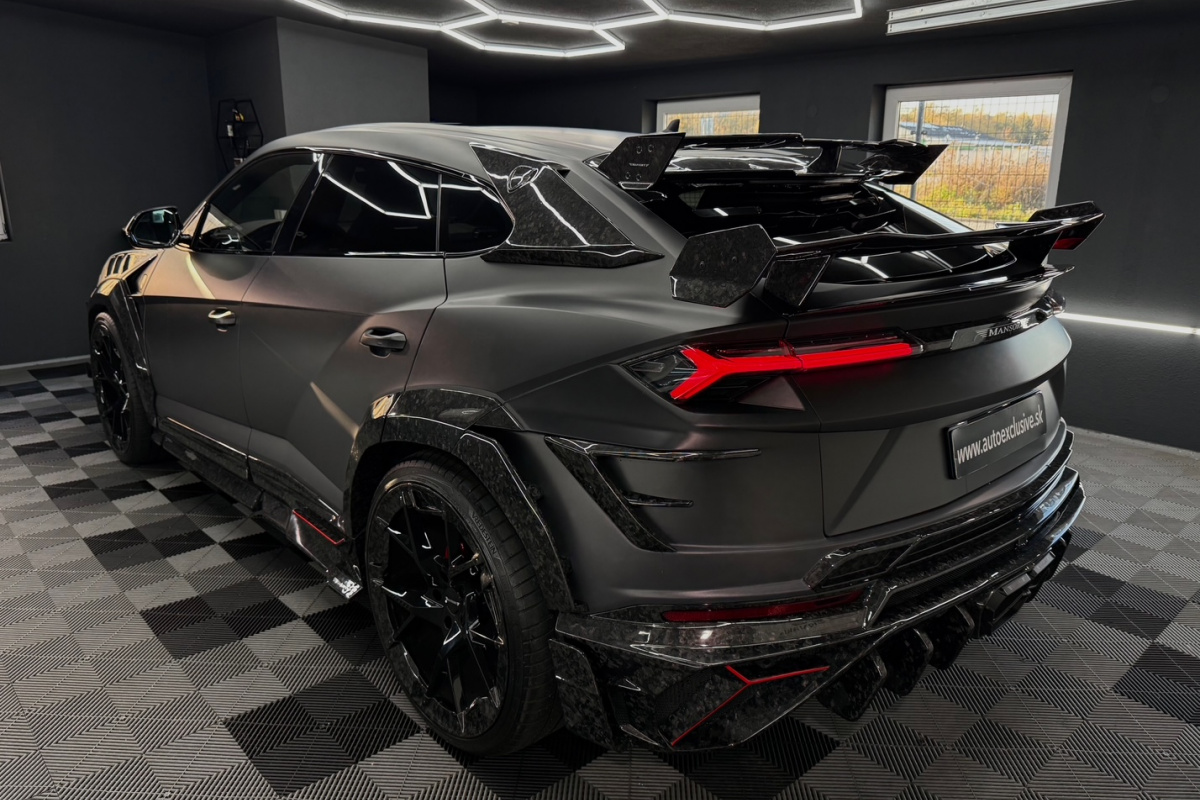 Ponuka vozidiel / Lamborghini Urus 4.0 V8 Mansory 700koní - video Ponuka vozidiel / Lamborghini Urus 4.0 V8 Mansory 700koní - video