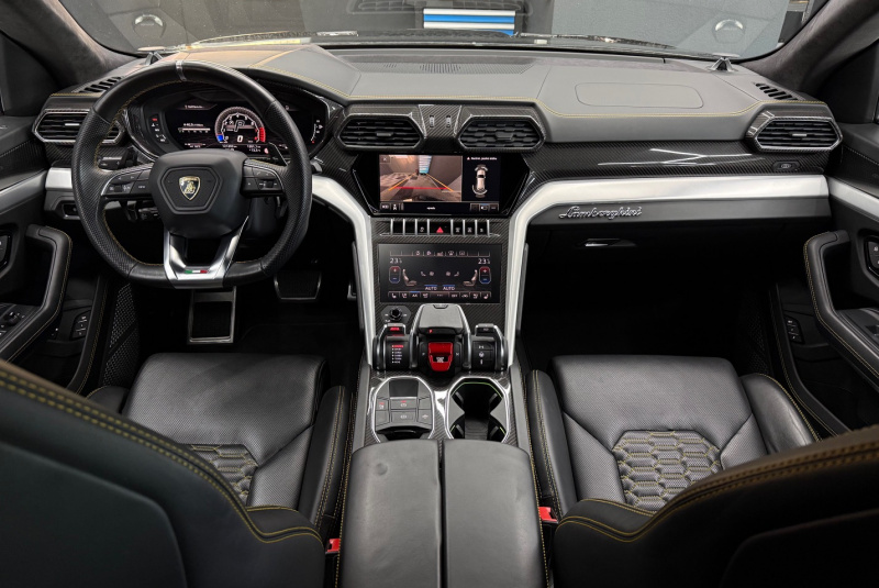 Ponuka vozidiel / Lamborghini Urus 4.0 V8 Mansory 700koní - video Ponuka vozidiel / Lamborghini Urus 4.0 V8 Mansory 700koní - video