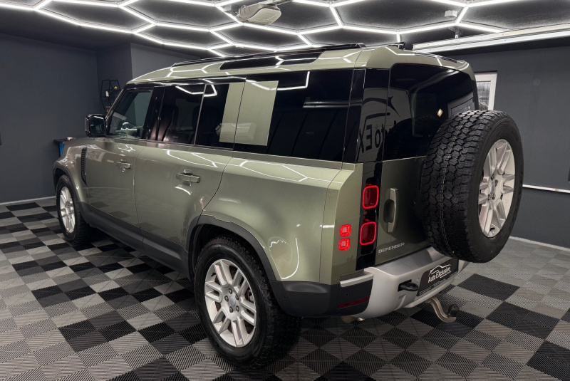 Ponuka vozidiel / Land Rover Defender 110 3.0D I6 D200 MHEV S A/T AWD - video Ponuka vozidiel / Land Rover Defender 110 3.0D I6 D200 MHEV S A/T AWD - video
