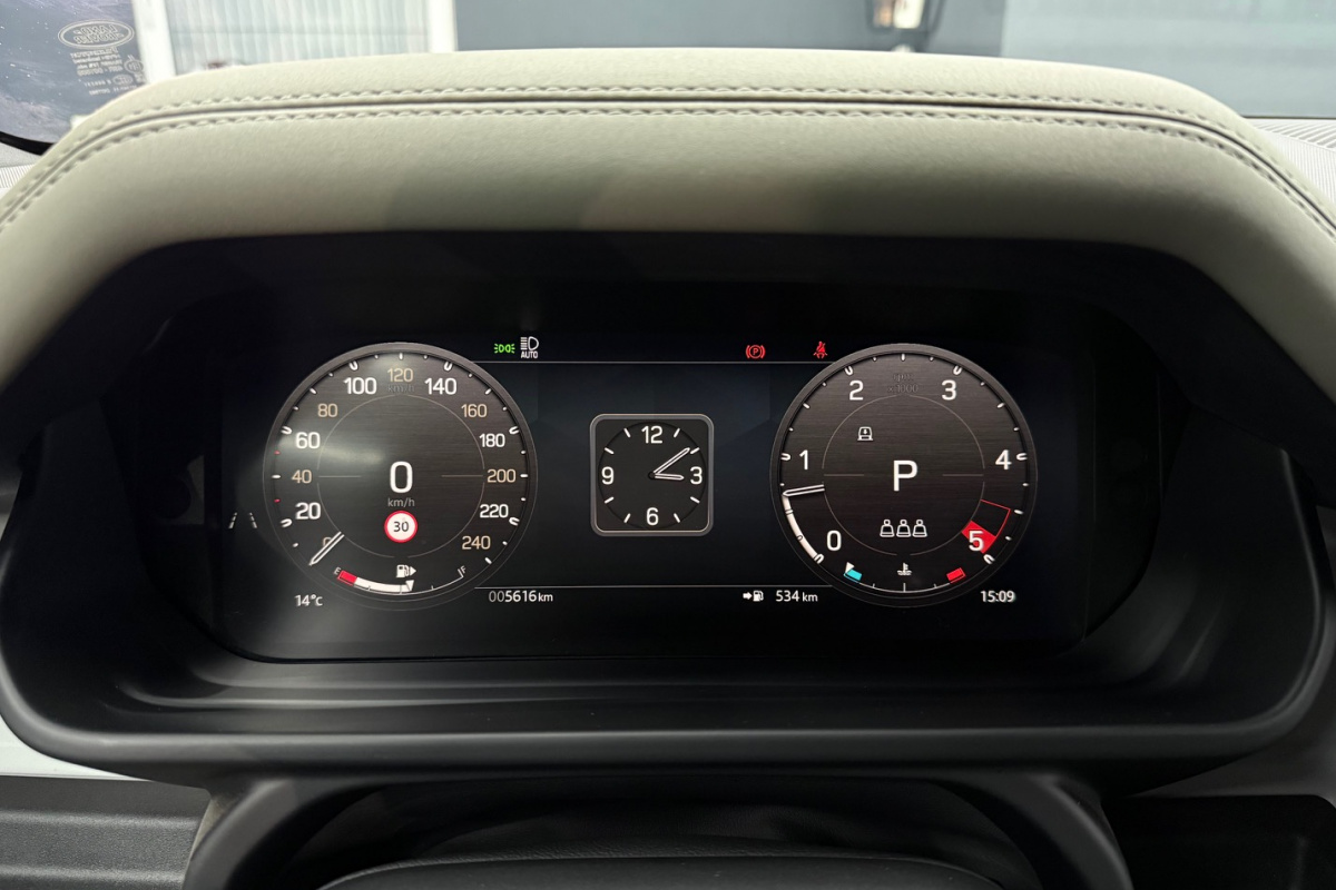 Ponuka vozidiel / Land Rover Defender 110 3.0D I6 D200 MHEV S A/T AWD - video Ponuka vozidiel / Land Rover Defender 110 3.0D I6 D200 MHEV S A/T AWD - video