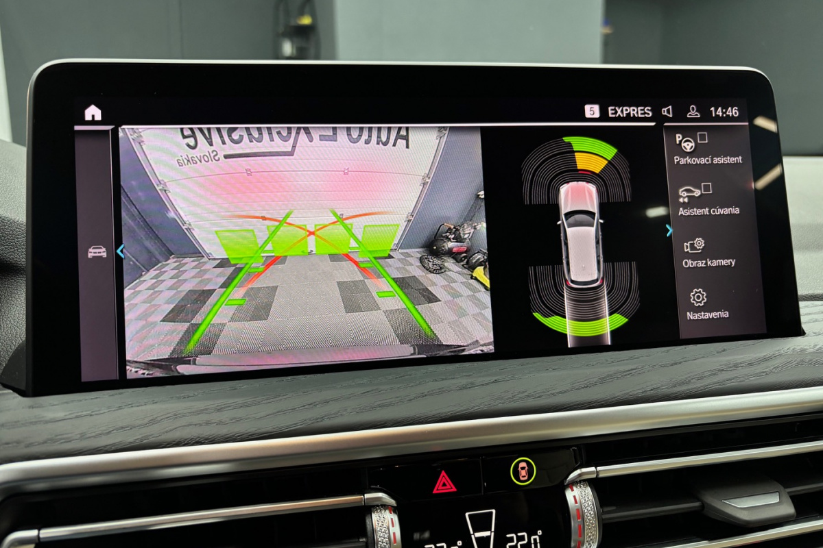 Ponuka vozidiel / BMW X3 xDrive30e M-PACKET PLUG-IN HYBRID - video Ponuka vozidiel / BMW X3 xDrive30e M-PACKET PLUG-IN HYBRID - video
