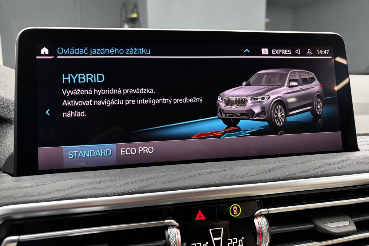 Ponuka vozidiel / BMW X3 xDrive30e M-PACKET PLUG-IN HYBRID - video Ponuka vozidiel / BMW X3 xDrive30e M-PACKET PLUG-IN HYBRID - video