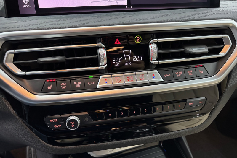 Ponuka vozidiel / BMW X3 xDrive30e M-PACKET PLUG-IN HYBRID - video Ponuka vozidiel / BMW X3 xDrive30e M-PACKET PLUG-IN HYBRID - video