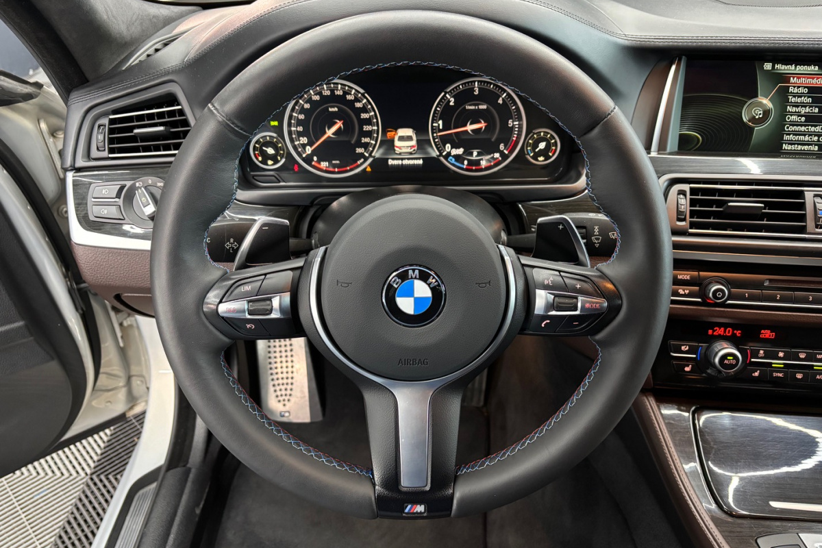 Ponuka vozidiel / BMW Rad 5 535d xDrive M-PACKET - video Ponuka vozidiel / BMW Rad 5 535d xDrive M-PACKET - video