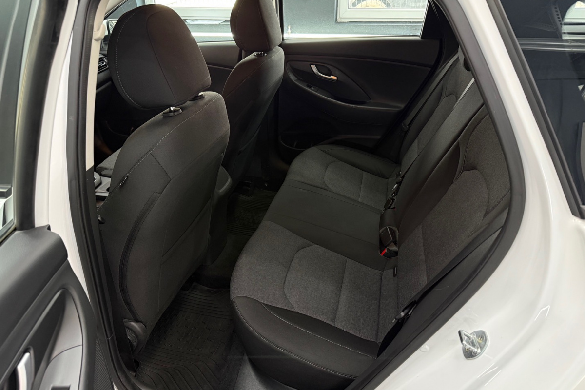 Ponuka vozidiel / Hyundai i30 CW 1.5 T-GDi mHEV Family DCT - video Ponuka vozidiel / Hyundai i30 CW 1.5 T-GDi mHEV Family DCT - video