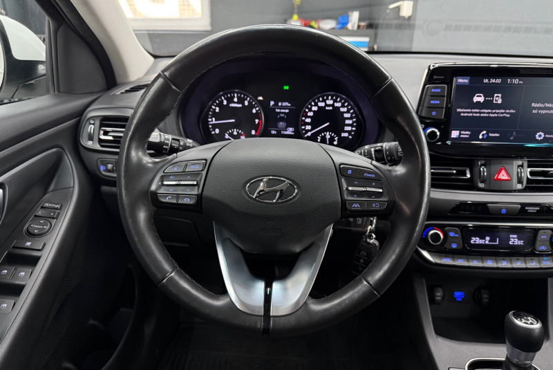 Ponuka vozidiel / Hyundai i30 CW 1.5 T-GDi mHEV Family DCT - video Ponuka vozidiel / Hyundai i30 CW 1.5 T-GDi mHEV Family DCT - video