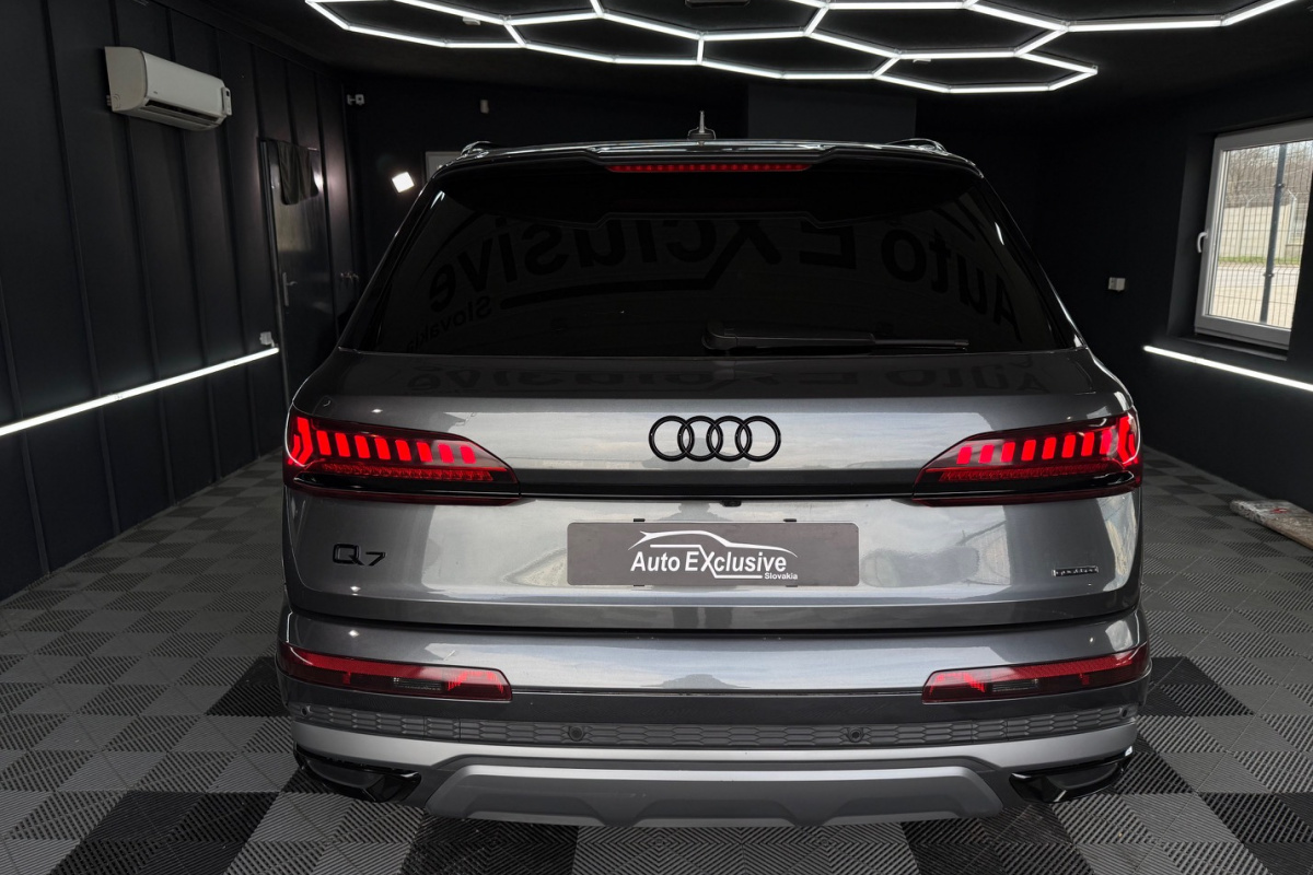 Ponuka vozidiel / Audi Q7 50 TDI QUATTRO TIPTRONIC S-LINE - video Ponuka vozidiel / Audi Q7 50 TDI QUATTRO TIPTRONIC S-LINE - video
