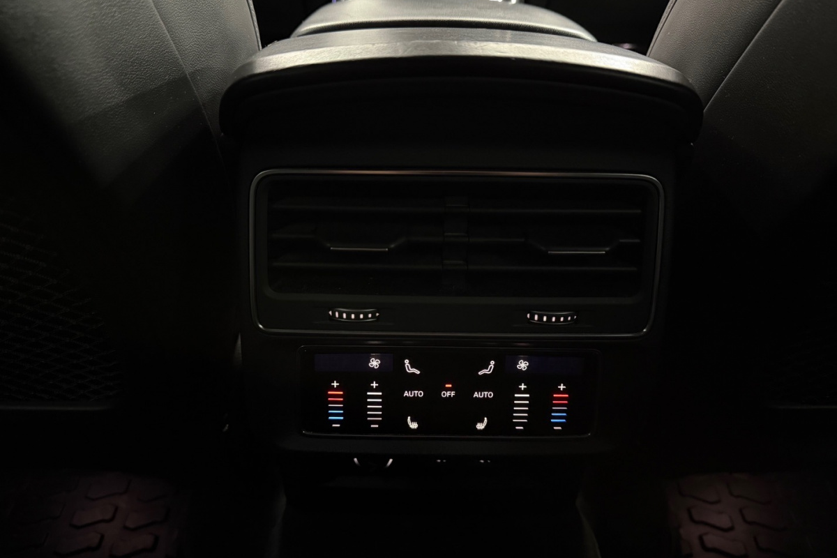 Ponuka vozidiel / Audi Q7 50 TDI QUATTRO TIPTRONIC S-LINE - video Ponuka vozidiel / Audi Q7 50 TDI QUATTRO TIPTRONIC S-LINE - video
