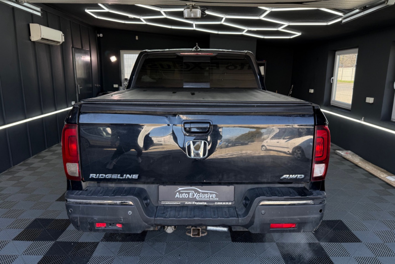 Ponuka vozidiel / Honda Ridgeline 3.5 V6 Black Edition - video Ponuka vozidiel / Honda Ridgeline 3.5 V6 Black Edition - video