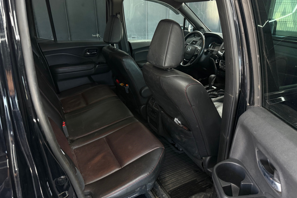 Ponuka vozidiel / Honda Ridgeline 3.5 V6 Black Edition - video Ponuka vozidiel / Honda Ridgeline 3.5 V6 Black Edition - video