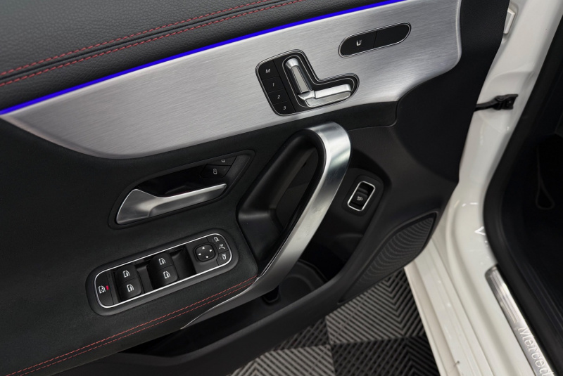 Ponuka vozidiel / Mercedes-Benz CLA Kupé 180 A/T - video Ponuka vozidiel / Mercedes-Benz CLA Kupé 180 A/T - video