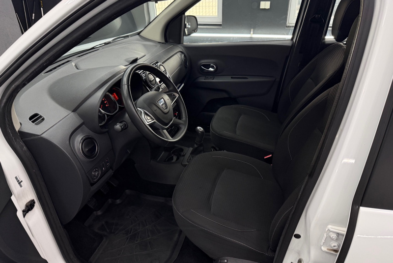 Ponuka vozidiel / Dacia Lodgy 1.6 SCe Access - video Ponuka vozidiel / Dacia Lodgy 1.6 SCe Access - video