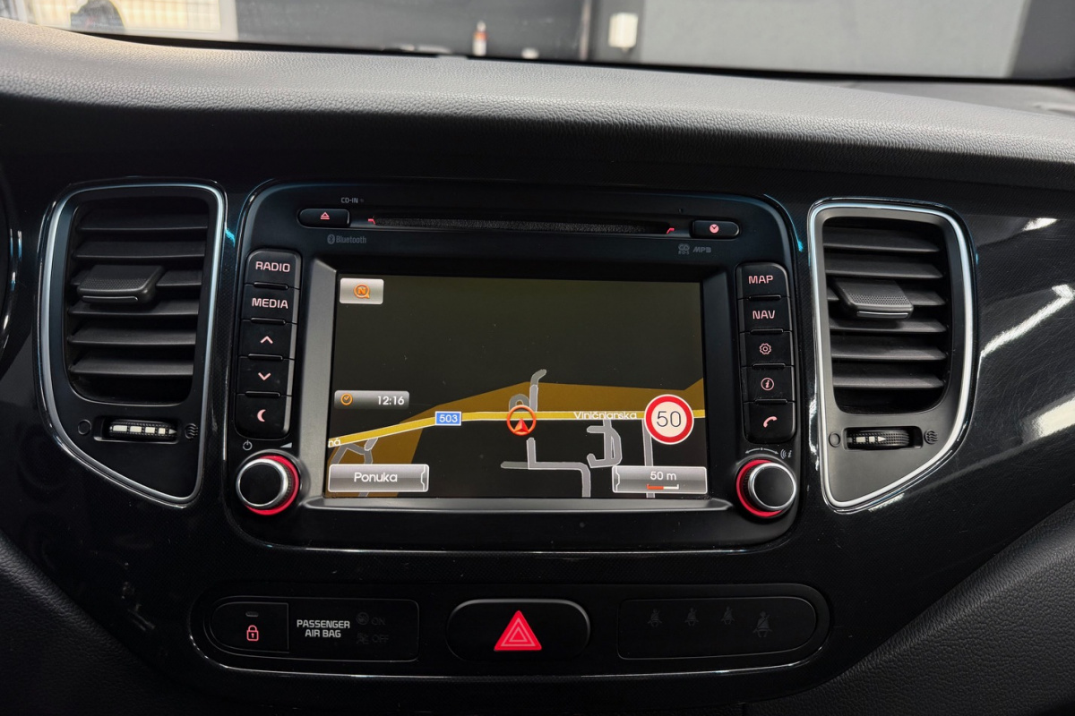 Ponuka vozidiel / Kia Carens 1.7 CRDi 141k Gold A7 - video Ponuka vozidiel / Kia Carens 1.7 CRDi 141k Gold A7 - video