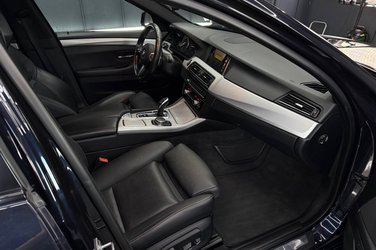 Ponuka vozidiel / BMW Rad 5 530d xDrive - video Ponuka vozidiel / BMW Rad 5 530d xDrive - video