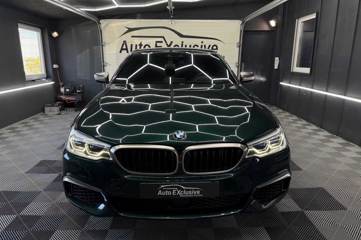 Ponuka vozidiel / BMW Rad 5 M550i xDrive A/T - video Ponuka vozidiel / BMW Rad 5 M550i xDrive A/T - video