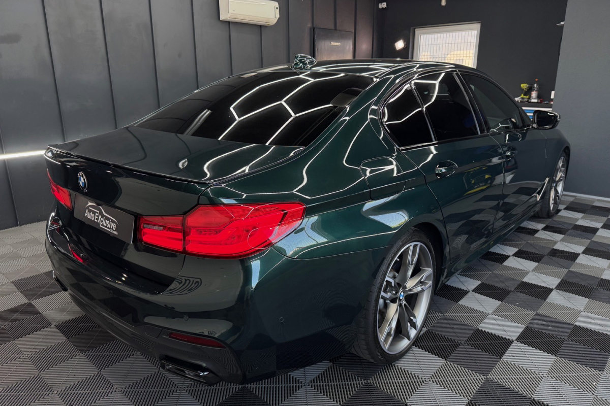 Ponuka vozidiel / BMW Rad 5 M550i xDrive A/T - video Ponuka vozidiel / BMW Rad 5 M550i xDrive A/T - video