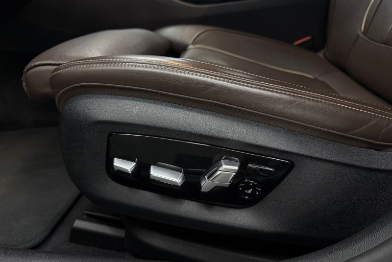 Ponuka vozidiel / BMW Rad 5 M550i xDrive A/T - video Ponuka vozidiel / BMW Rad 5 M550i xDrive A/T - video