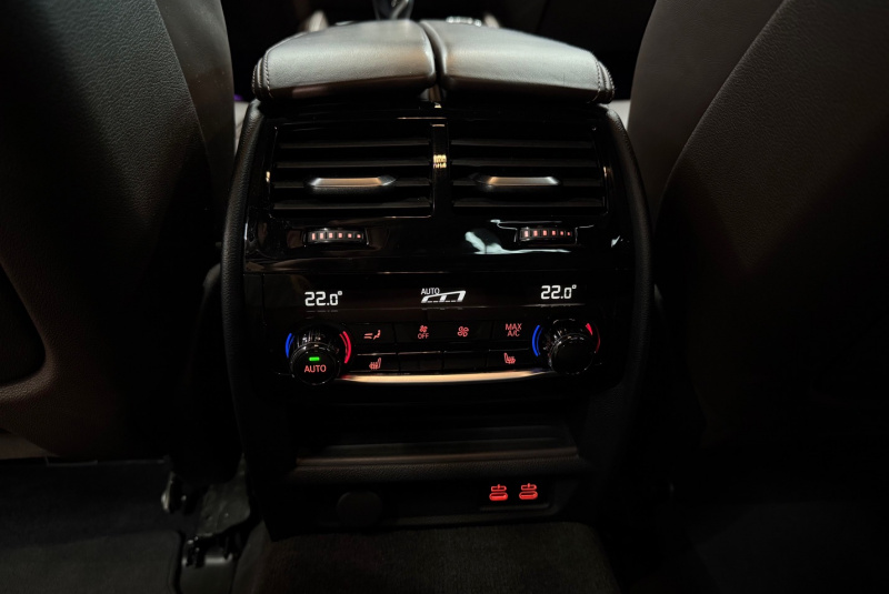 Ponuka vozidiel / BMW Rad 5 M550i xDrive A/T - video Ponuka vozidiel / BMW Rad 5 M550i xDrive A/T - video