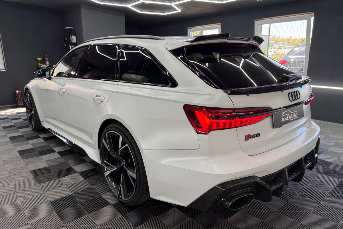Ponuka vozidiel / Audi RS6 Avant 4.0 TFSI Quattro Full Carbon Akrapovic - video Ponuka vozidiel / Audi RS6 Avant 4.0 TFSI Quattro Full Carbon Akrapovic - video