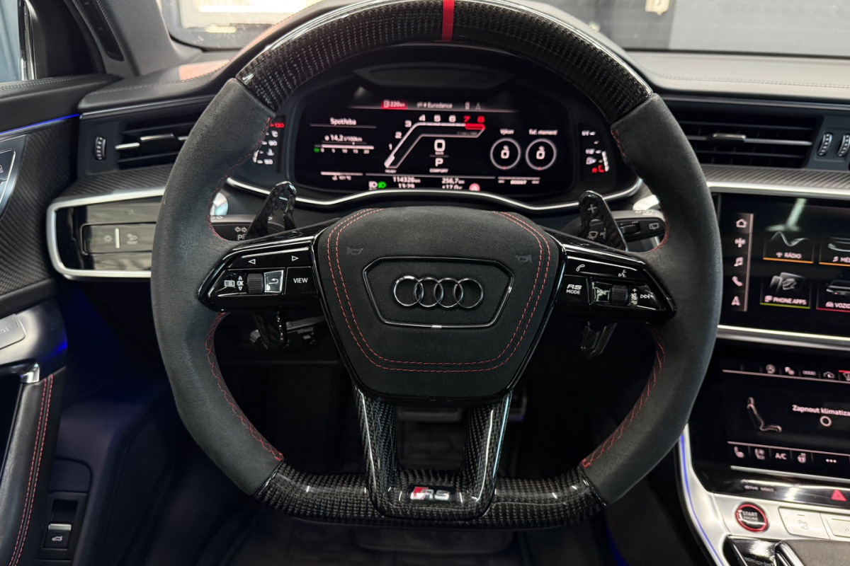 Ponuka vozidiel / Audi RS6 Avant 4.0 TFSI Quattro Full Carbon Akrapovic - video Ponuka vozidiel / Audi RS6 Avant 4.0 TFSI Quattro Full Carbon Akrapovic - video