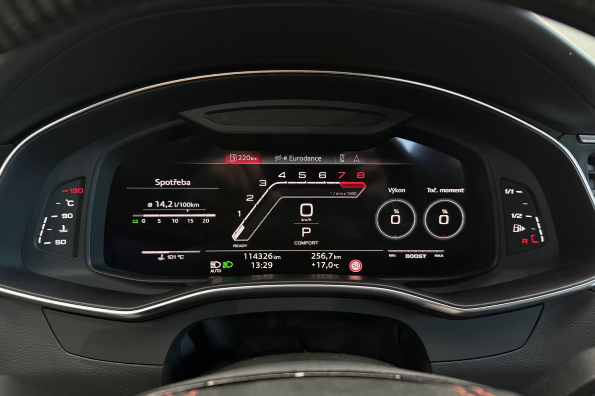 Ponuka vozidiel / Audi RS6 Avant 4.0 TFSI Quattro Full Carbon Akrapovic - video Ponuka vozidiel / Audi RS6 Avant 4.0 TFSI Quattro Full Carbon Akrapovic - video