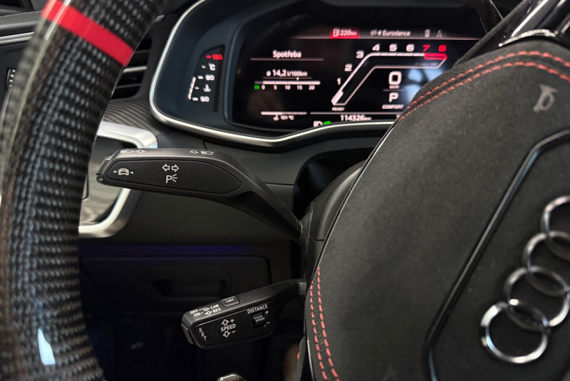 Ponuka vozidiel / Audi RS6 Avant 4.0 TFSI Quattro Full Carbon Akrapovic - video Ponuka vozidiel / Audi RS6 Avant 4.0 TFSI Quattro Full Carbon Akrapovic - video