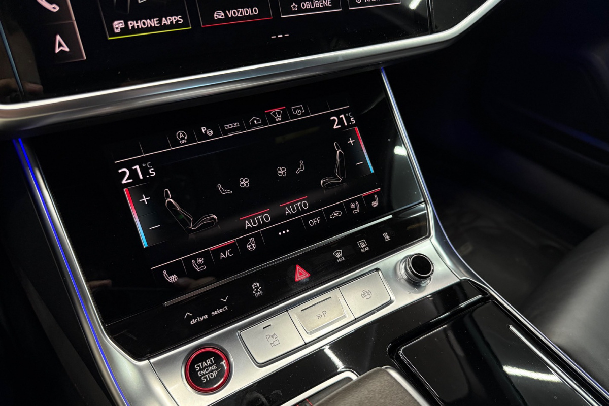 Ponuka vozidiel / Audi RS6 Avant 4.0 TFSI Quattro Full Carbon Akrapovic - video Ponuka vozidiel / Audi RS6 Avant 4.0 TFSI Quattro Full Carbon Akrapovic - video