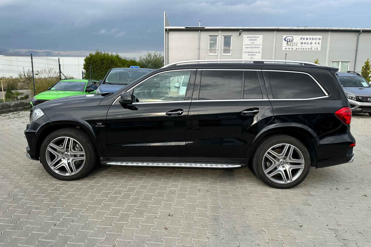 Ponuka vozidiel / Mercedes-Benz GL 63 AMG 4MATIC - video