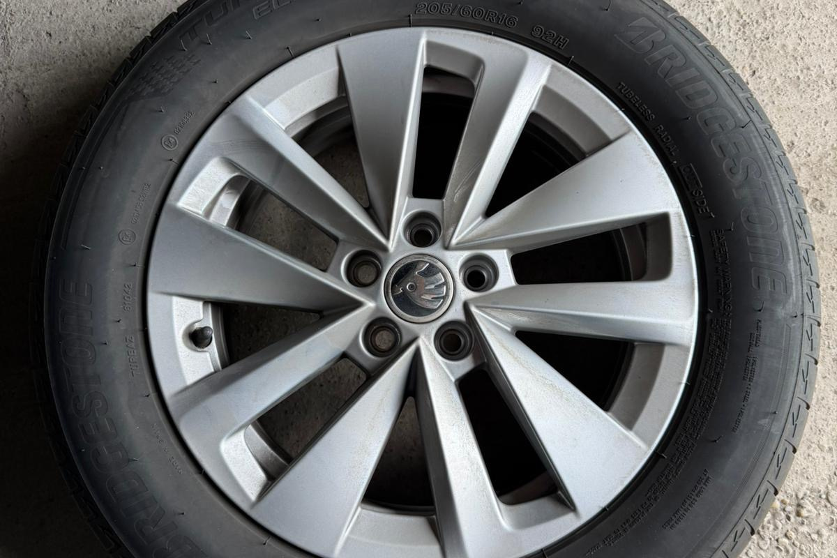Ponuka vozidiel / Škoda Kamiq 1.0 TSI Drive Plus - video Ponuka vozidiel / Škoda Kamiq 1.0 TSI Drive Plus - video