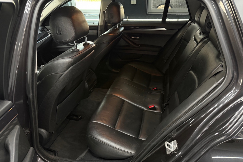 Ponuka vozidiel / BMW Rad 5 Touring 530d - video Ponuka vozidiel / BMW Rad 5 Touring 530d - video