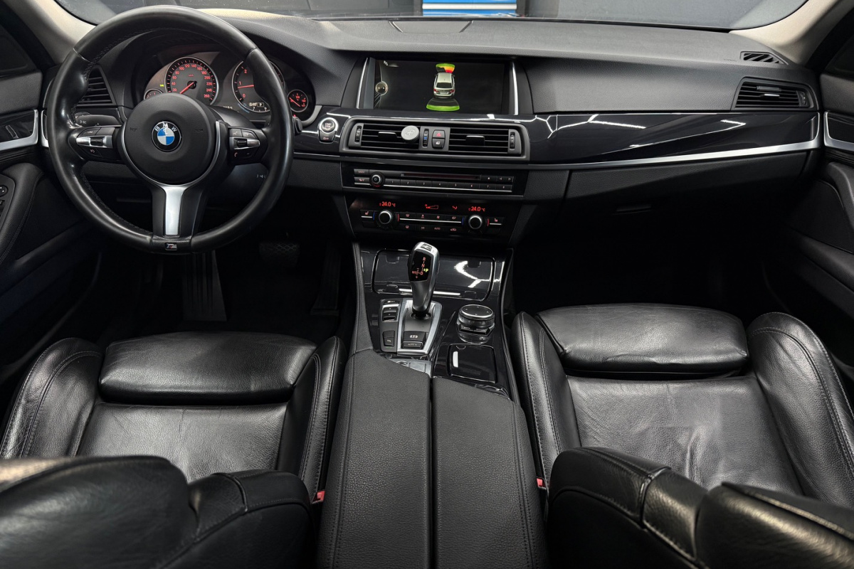 Ponuka vozidiel / BMW Rad 5 Touring 530d - video Ponuka vozidiel / BMW Rad 5 Touring 530d - video
