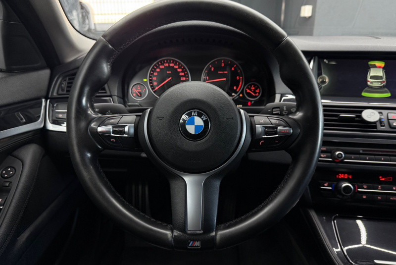 Ponuka vozidiel / BMW Rad 5 Touring 530d - video Ponuka vozidiel / BMW Rad 5 Touring 530d - video