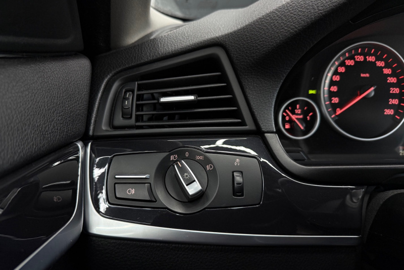 Ponuka vozidiel / BMW Rad 5 Touring 530d - video Ponuka vozidiel / BMW Rad 5 Touring 530d - video