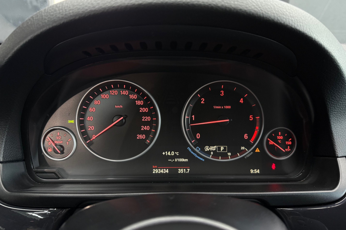 Ponuka vozidiel / BMW Rad 5 Touring 530d - video Ponuka vozidiel / BMW Rad 5 Touring 530d - video
