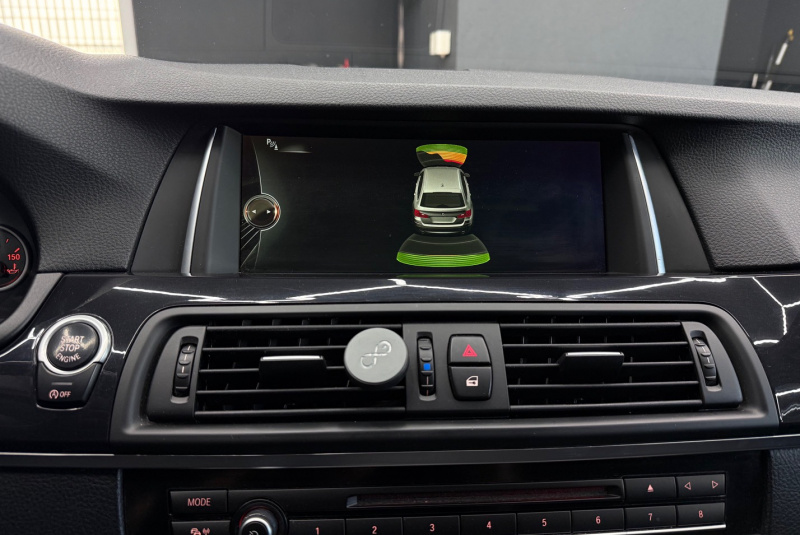 Ponuka vozidiel / BMW Rad 5 Touring 530d - video Ponuka vozidiel / BMW Rad 5 Touring 530d - video