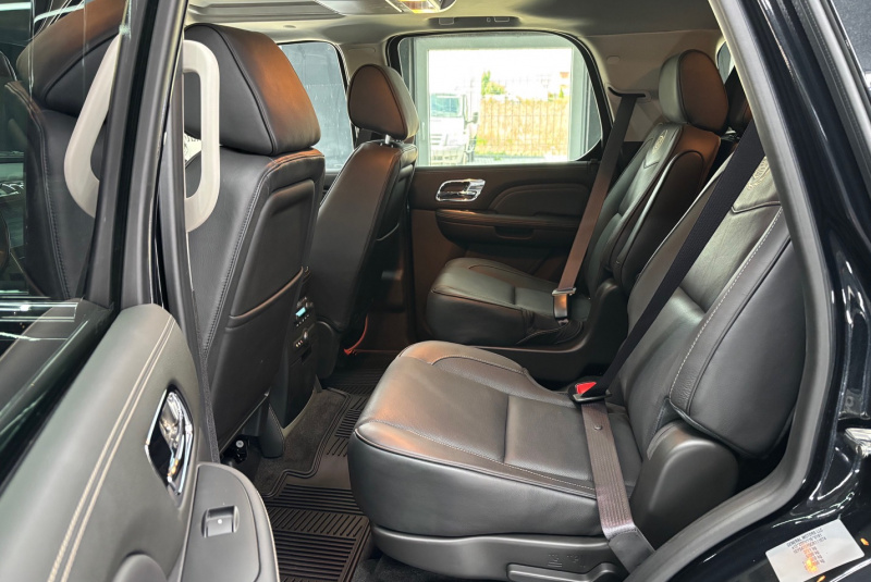 Ponuka vozidiel / Cadillac Escalade 6.2 V8 Platinum Edition A/T - video Ponuka vozidiel / Cadillac Escalade 6.2 V8 Platinum Edition A/T - video