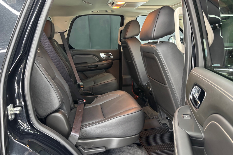 Ponuka vozidiel / Cadillac Escalade 6.2 V8 Platinum Edition A/T - video Ponuka vozidiel / Cadillac Escalade 6.2 V8 Platinum Edition A/T - video