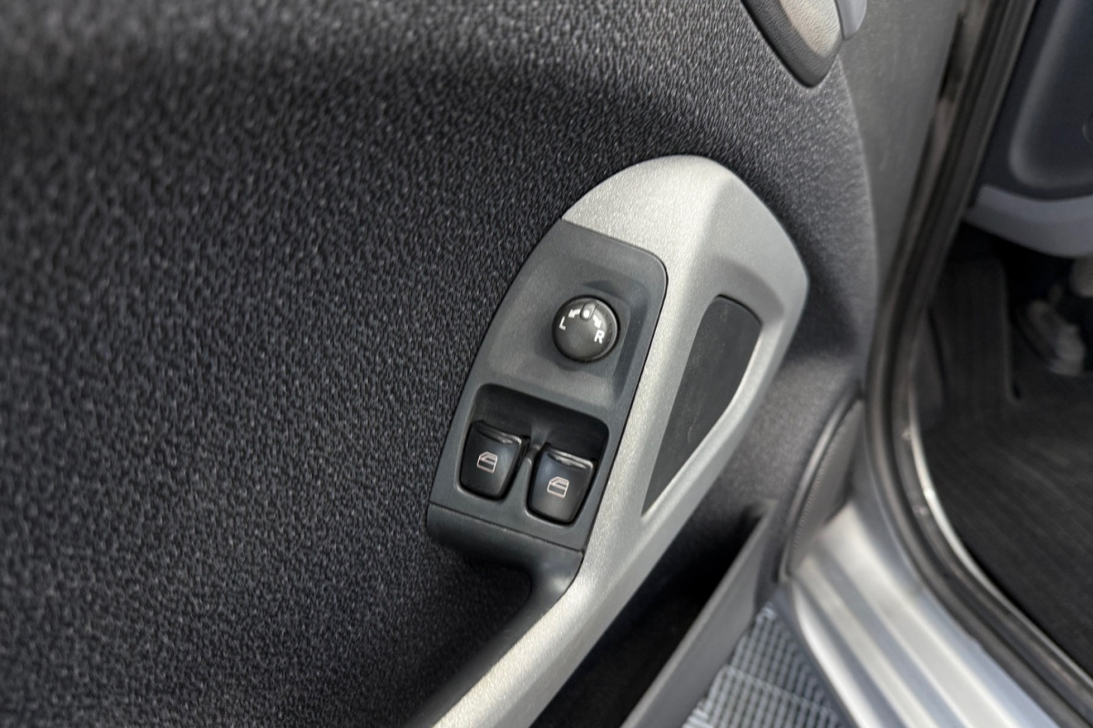 Ponuka vozidiel / Smart Fortwo cabrio passion 84k - video Ponuka vozidiel / Smart Fortwo cabrio passion 84k - video