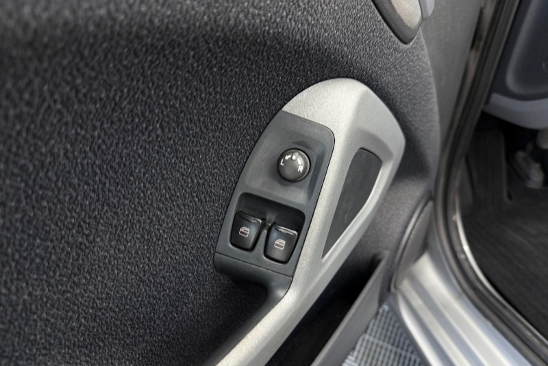 Ponuka vozidiel / Smart Fortwo cabrio passion 84k - video Ponuka vozidiel / Smart Fortwo cabrio passion 84k - video