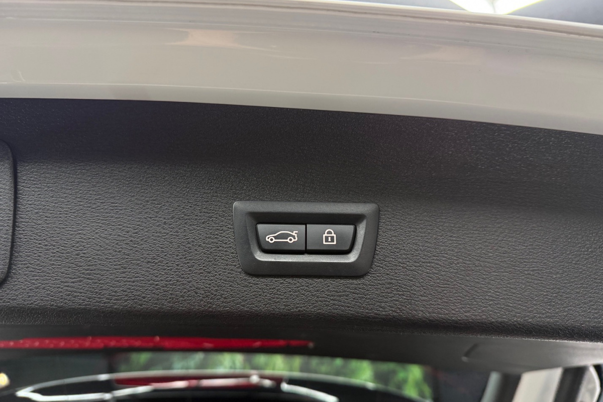 Ponuka vozidiel / BMW X1 xDrive 20d A/T - video Ponuka vozidiel / BMW X1 xDrive 20d A/T - video