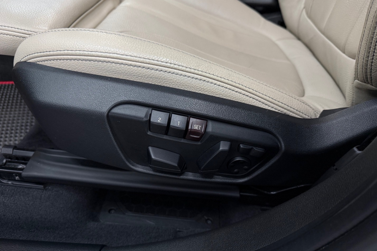 Ponuka vozidiel / BMW X1 xDrive 20d A/T - video Ponuka vozidiel / BMW X1 xDrive 20d A/T - video