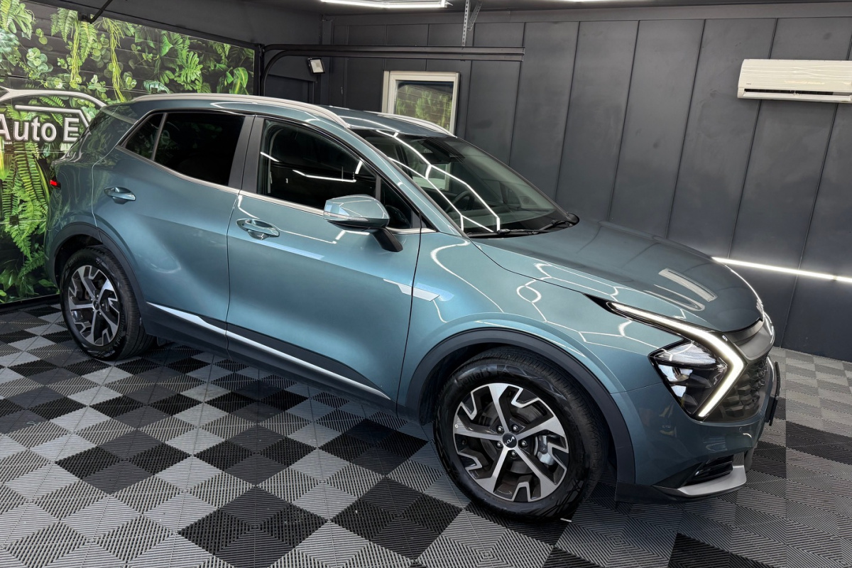 Ponuka vozidiel / Kia Sportage 1.6 CRDi mHEV Platinum A/T - video Ponuka vozidiel / Kia Sportage 1.6 CRDi mHEV Platinum A/T - video