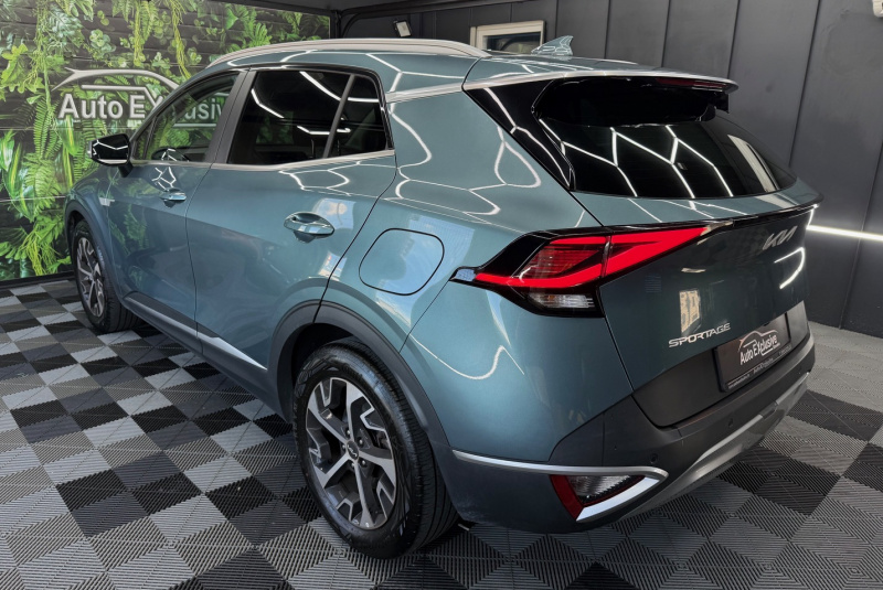 Ponuka vozidiel / Kia Sportage 1.6 CRDi mHEV Platinum A/T - video Ponuka vozidiel / Kia Sportage 1.6 CRDi mHEV Platinum A/T - video